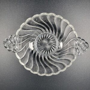 VTG Fostoria Colony 2412 Swirl Glass 7" Handled Whipped Cream Sweet Meat Bowl‎